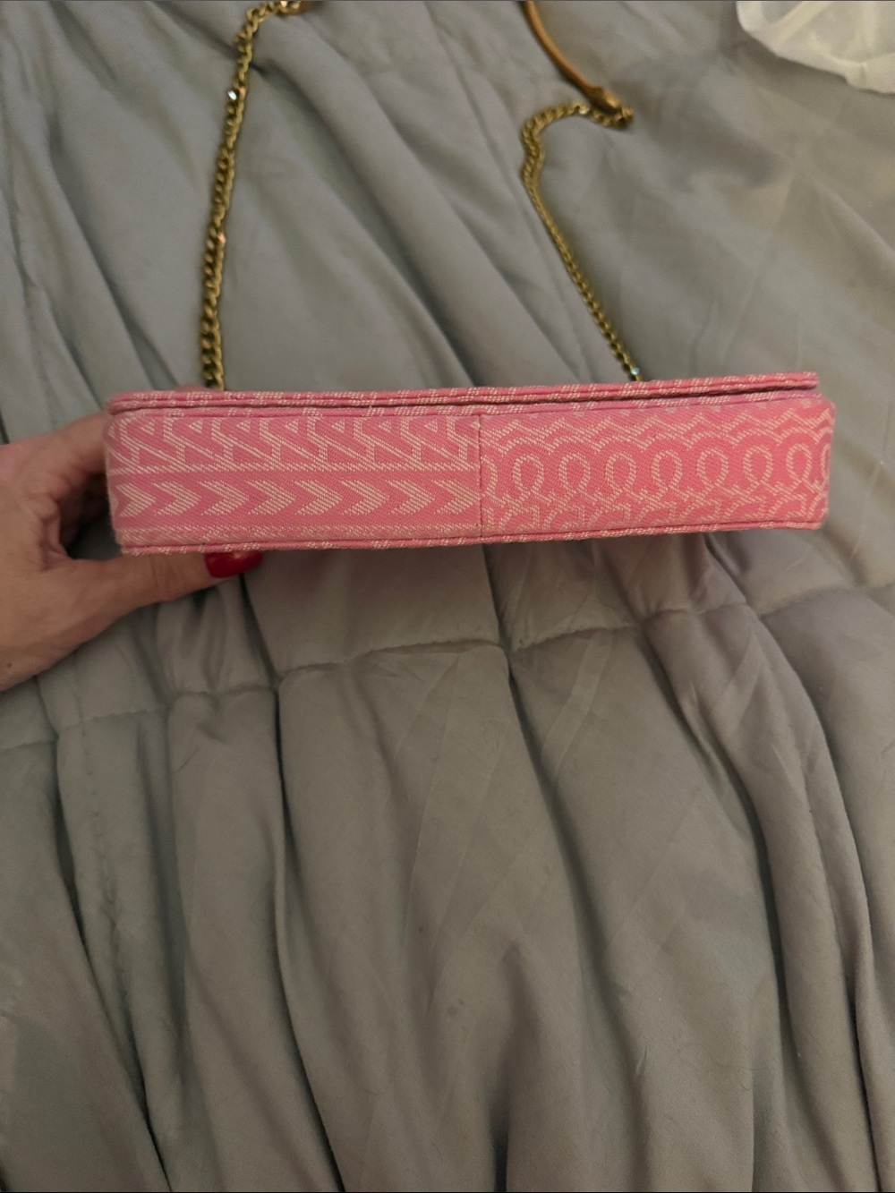 Marc Jacobs Pink Quilted Logo Mini Bag with Gold Chain - Picture 2 of 9